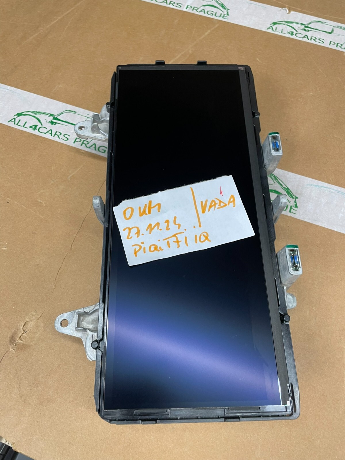 MERCEDES BENZ W205 C - A2059006949 KOMBIINSTRUMENT LCD HAT EINEN DEFEKT- NEU 0KM - Obrázek 15