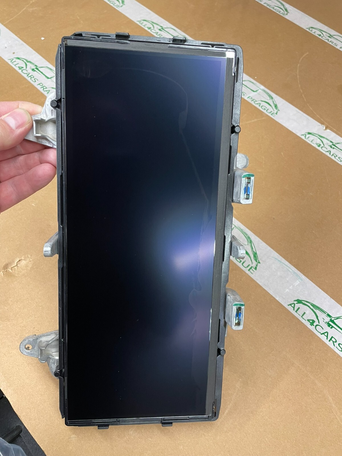 MERCEDES BENZ W205 C - A2059006949 KOMBIINSTRUMENT LCD HAT EINEN DEFEKT- NEU 0KM - Obrázek 5