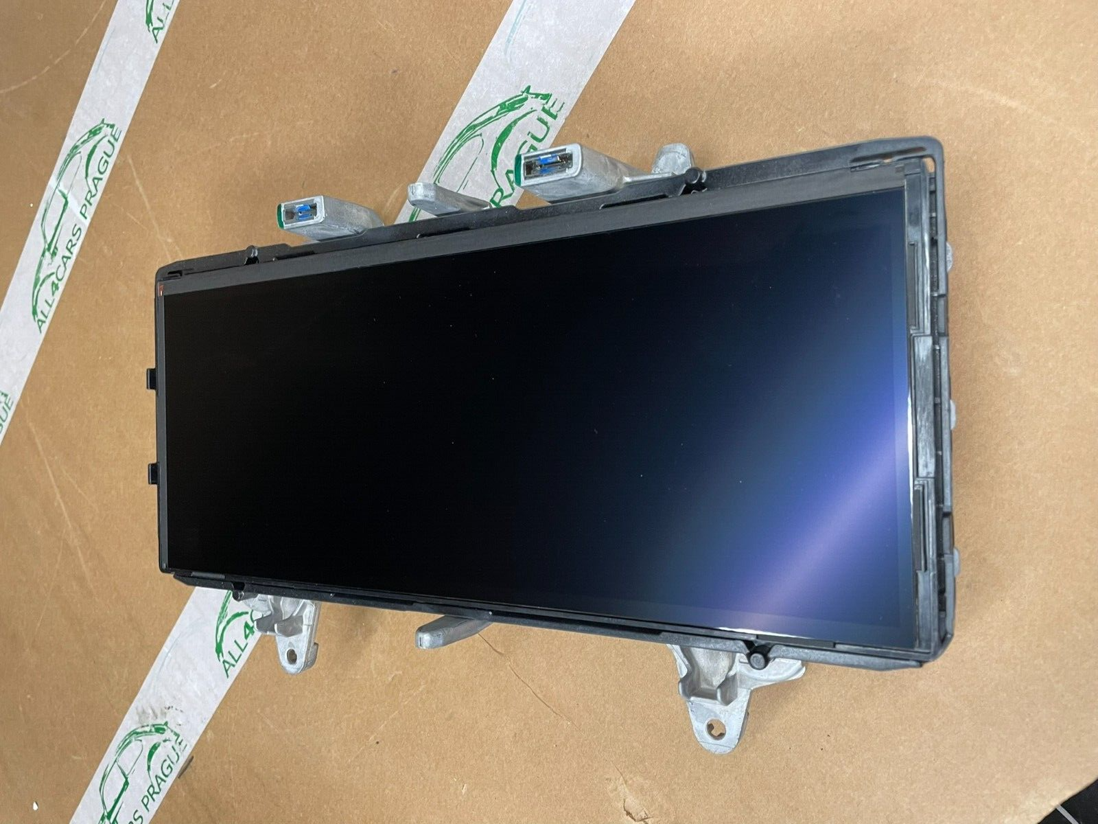 MERCEDES BENZ W205 C - A2059006949 KOMBIINSTRUMENT LCD HAT EINEN DEFEKT- NEU 0KM