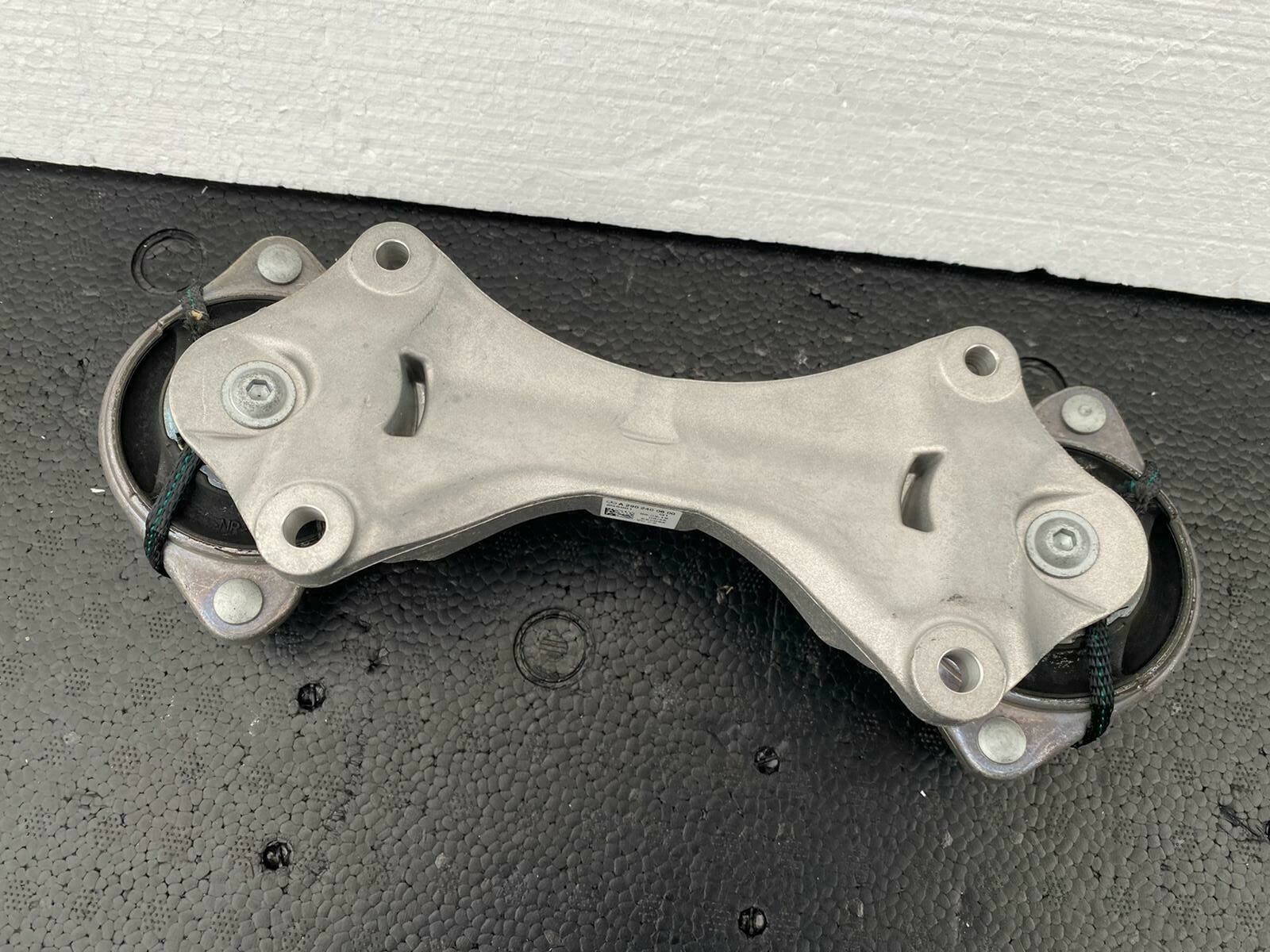 MERCEDES C CLS AMG Gearbox Mount Bracket A2902400600 ORIGINAL NEU - Obrázek 7