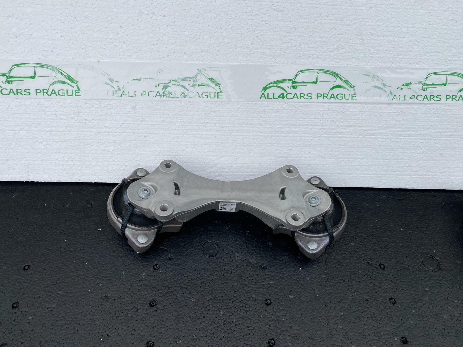 MERCEDES C CLS AMG Gearbox Mount Bracket A2902400600 ORIGINAL NEU
