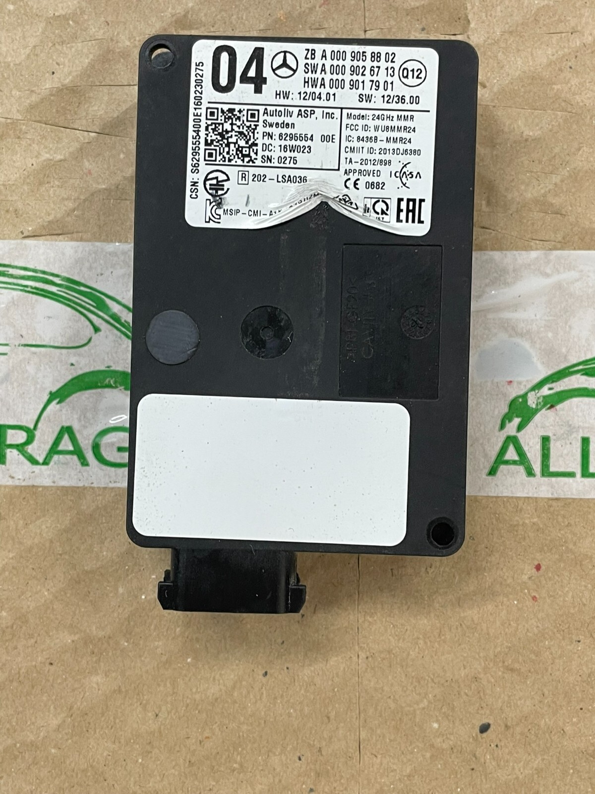 MERCEDES RADARSENSOR TOTWINKEL ASSISTENT A0009058802 Fast Neu Demont Test Wagen