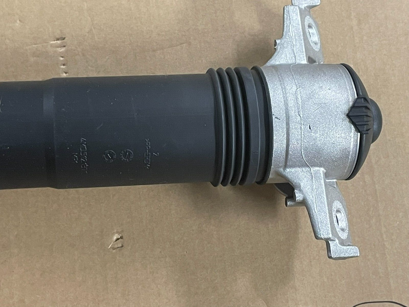 PORSCHE CAYENNE 9YA-2 STOSSDÄMPFER ELEKTRISCH HINTEN RECHTS 9Y0513028F ORIG NEU - Obrázek 20