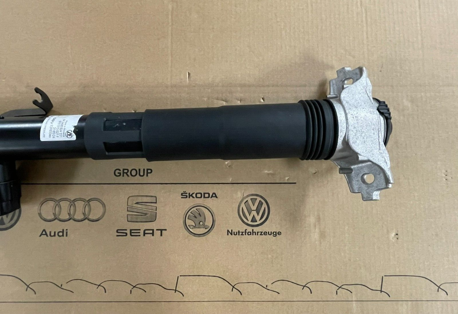 PORSCHE CAYENNE 9YA-2 STOSSDÄMPFER ELEKTRISCH HINTERACHSE LINKS 9Y0513027F NEU - Obrázek 14