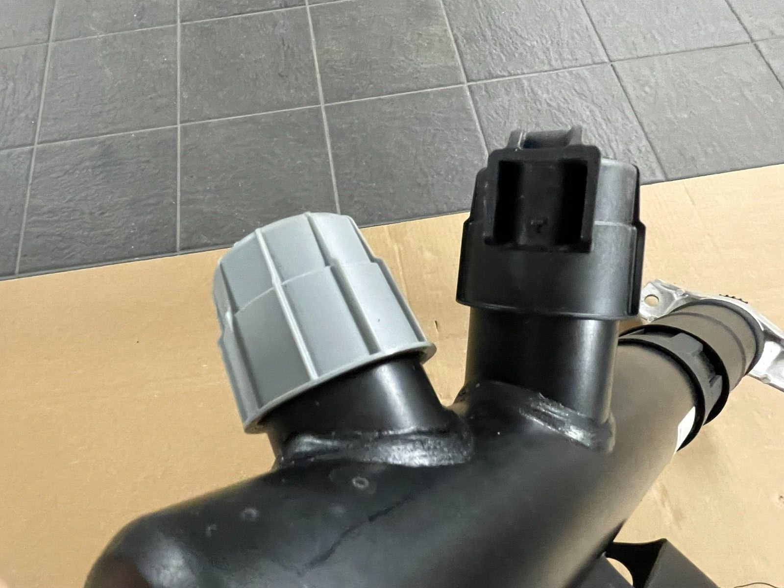 PORSCHE CAYENNE 9YA-2 STOSSDÄMPFER ELEKTRISCH HINTERACHSE LINKS 9Y0513027F NEU - Obrázek 7