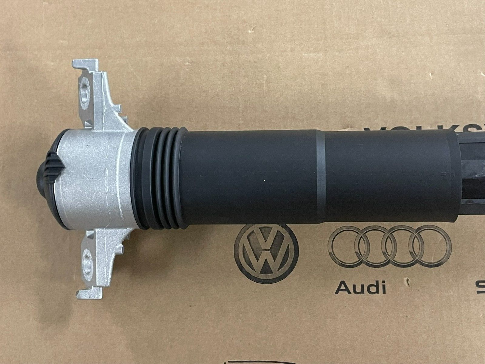 PORSCHE CAYENNE 9YA-2 STOSSDÄMPFER ELEKTRISCH HINTERACHSE LINKS 9Y0513027F NEU - Obrázek 11