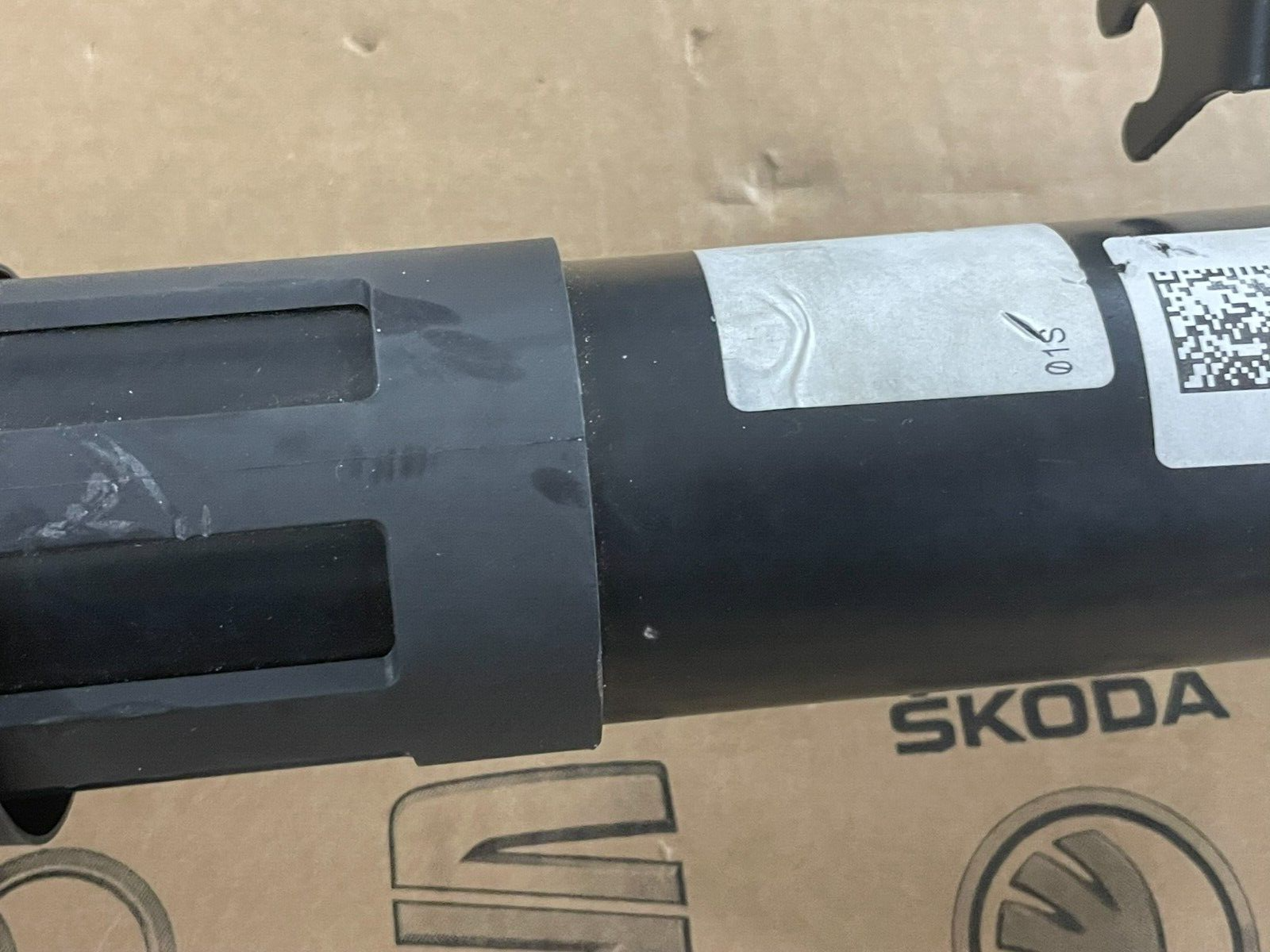 PORSCHE CAYENNE 9YA-2 STOSSDÄMPFER ELEKTRISCH HINTERACHSE LINKS 9Y0513027F NEU - Obrázek 8