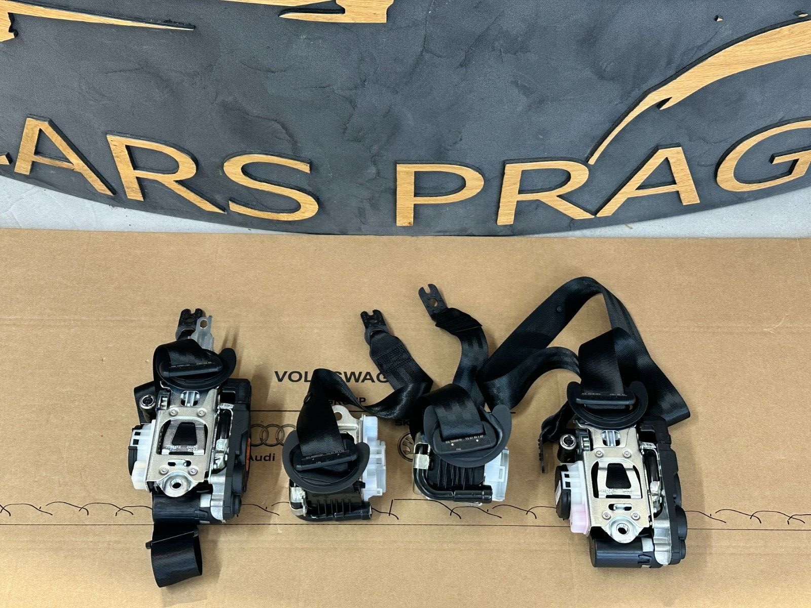 PORSCHE CAYENNE SEATBELTS FRONT+REAR 9Y0857705K 9Y0857706K 9Y0857805K 9Y0857806K