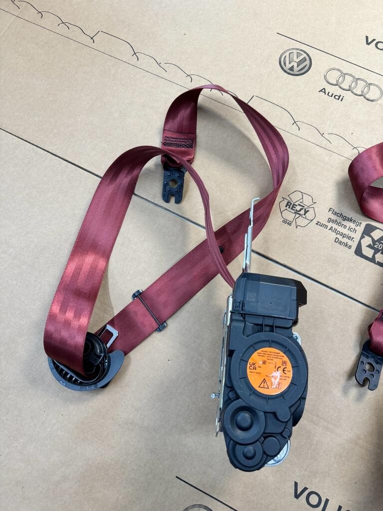 PORSCHE CAYENNE SICHERHEITSGURTEN FRONT 9Y0857706J 9Y0857705J RED COLOR ORIG.NEU - Obrázek 6