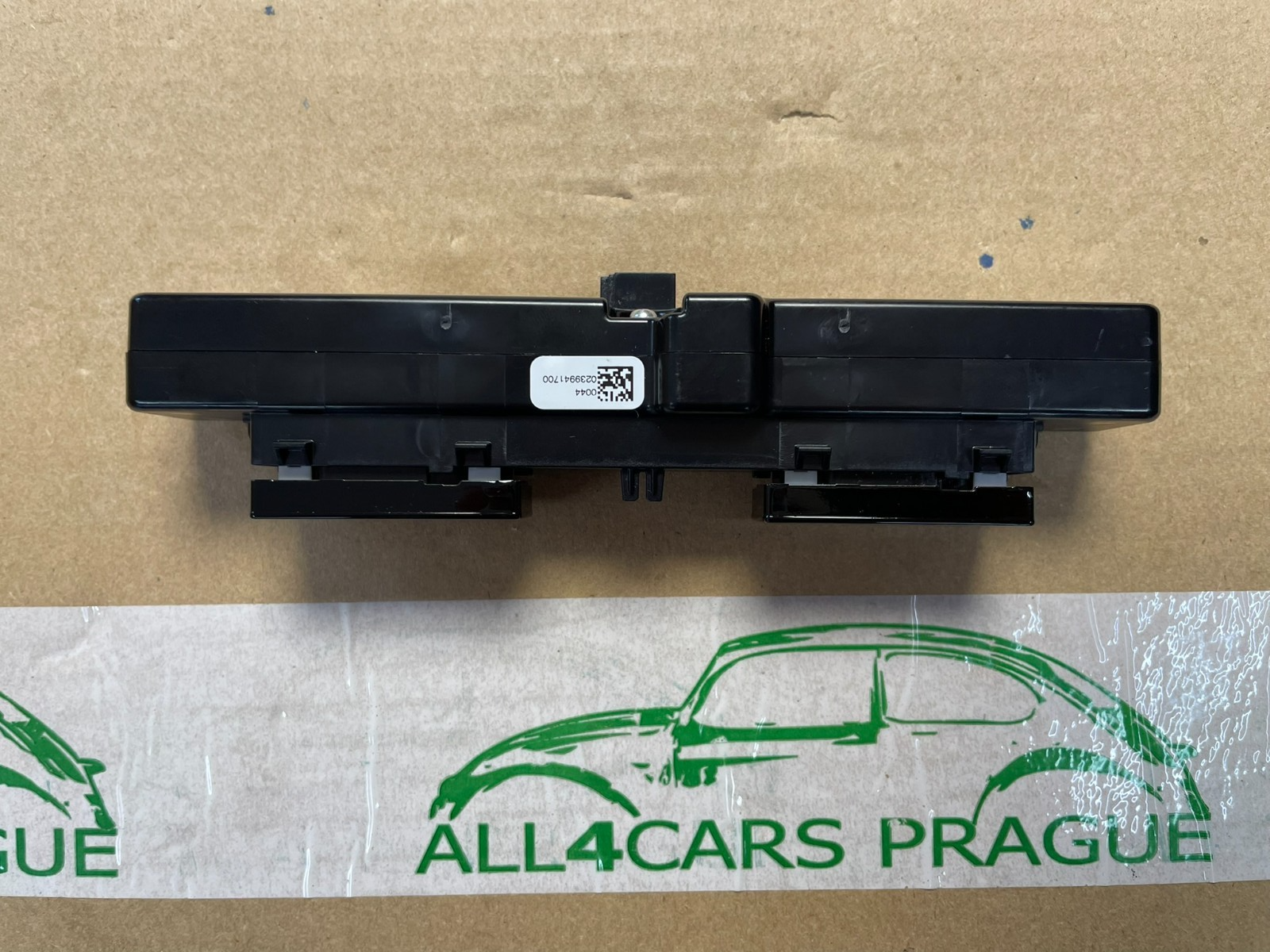 PORSCHE TAYCAN SCHALTER SITZHEIZUNG HINTEN 9J1919709B FAST NEU DEM V TEST WAGEN - Obrázek 13