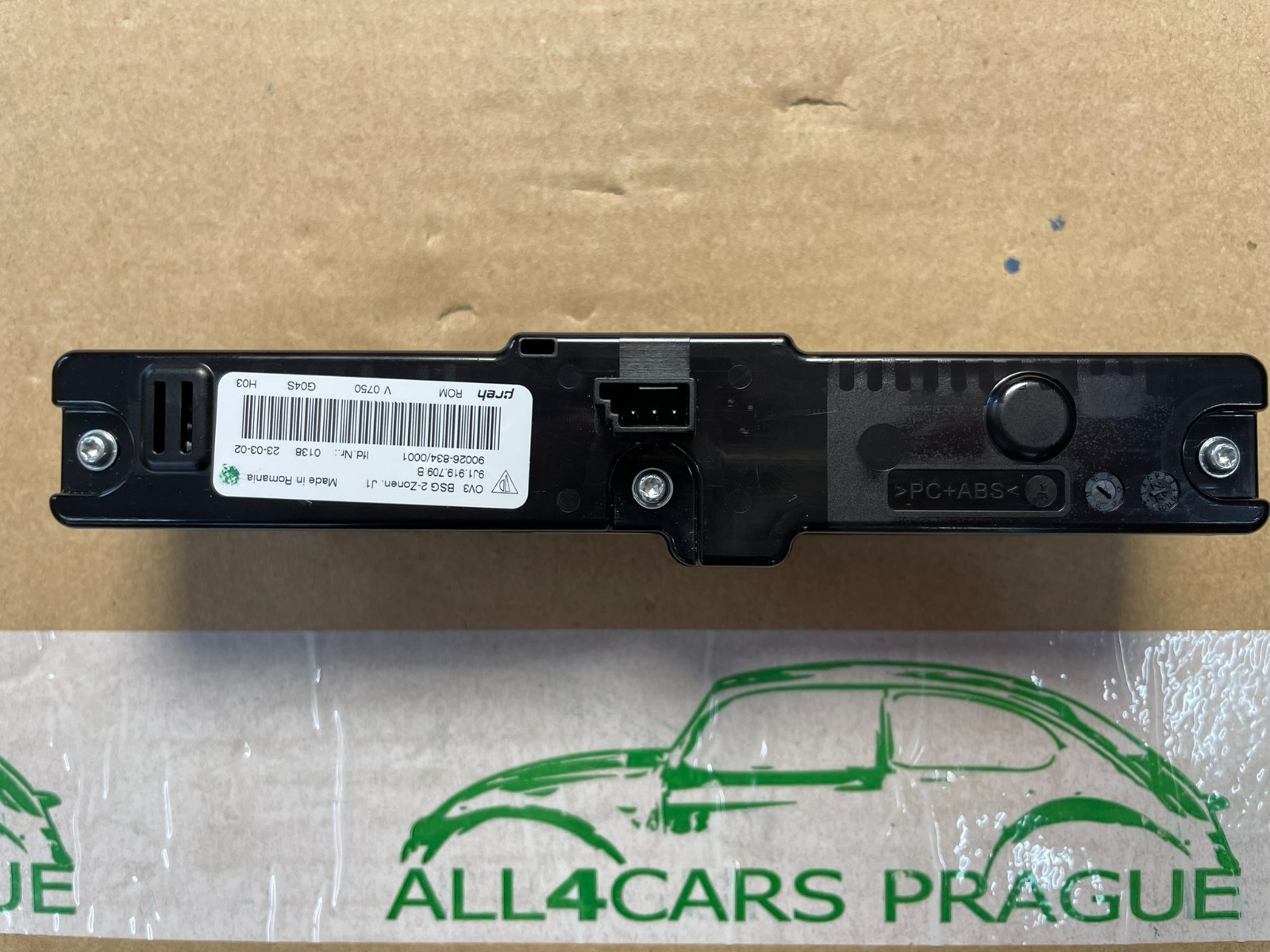 PORSCHE TAYCAN SCHALTER SITZHEIZUNG HINTEN 9J1919709B FAST NEU DEM V TEST WAGEN - Obrázek 16