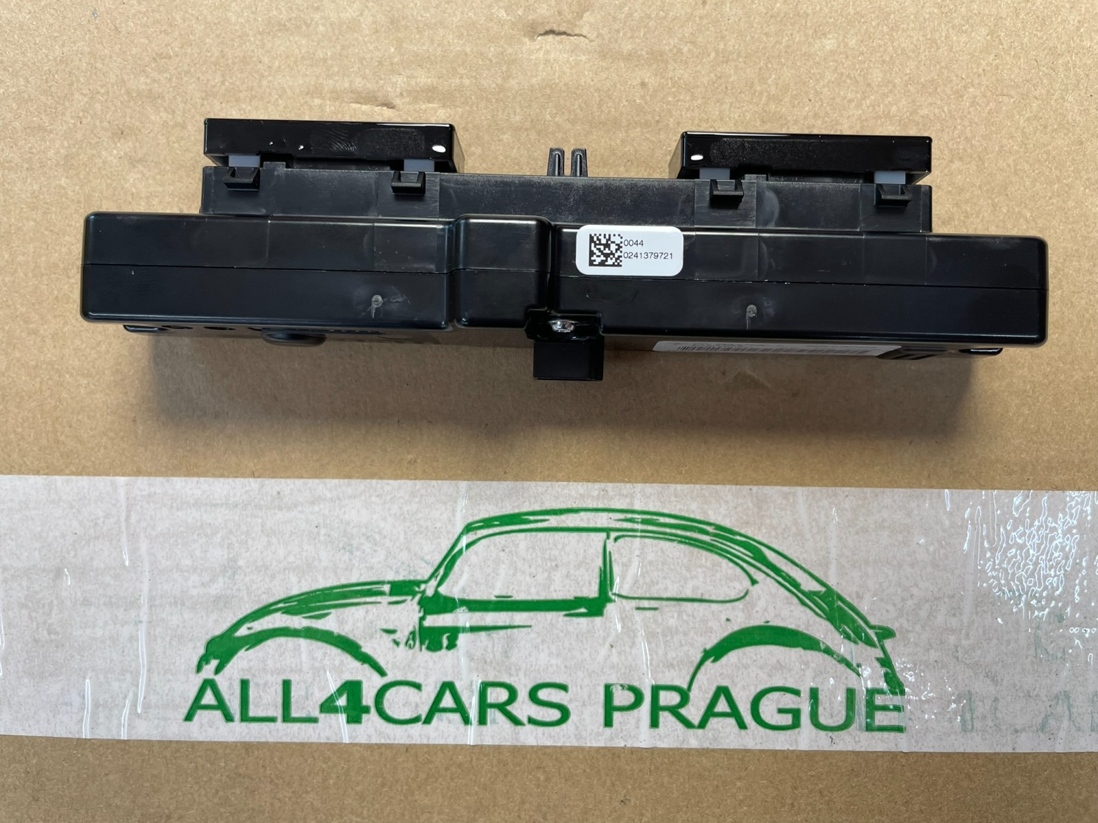 PORSCHE TAYCAN SCHALTER SITZHEIZUNG HINTEN 9J1919709B FAST NEU DEM V TEST WAGEN - Obrázek 13