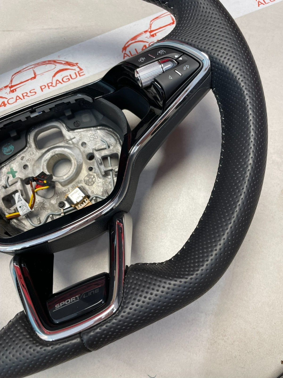 ŠKODA OCTAVIA IV 5E3 SPORT-LINE LENKRAD BEHEIZT ABGEFLACHT GELOCHT 5E3419093BB - Obrázek 8