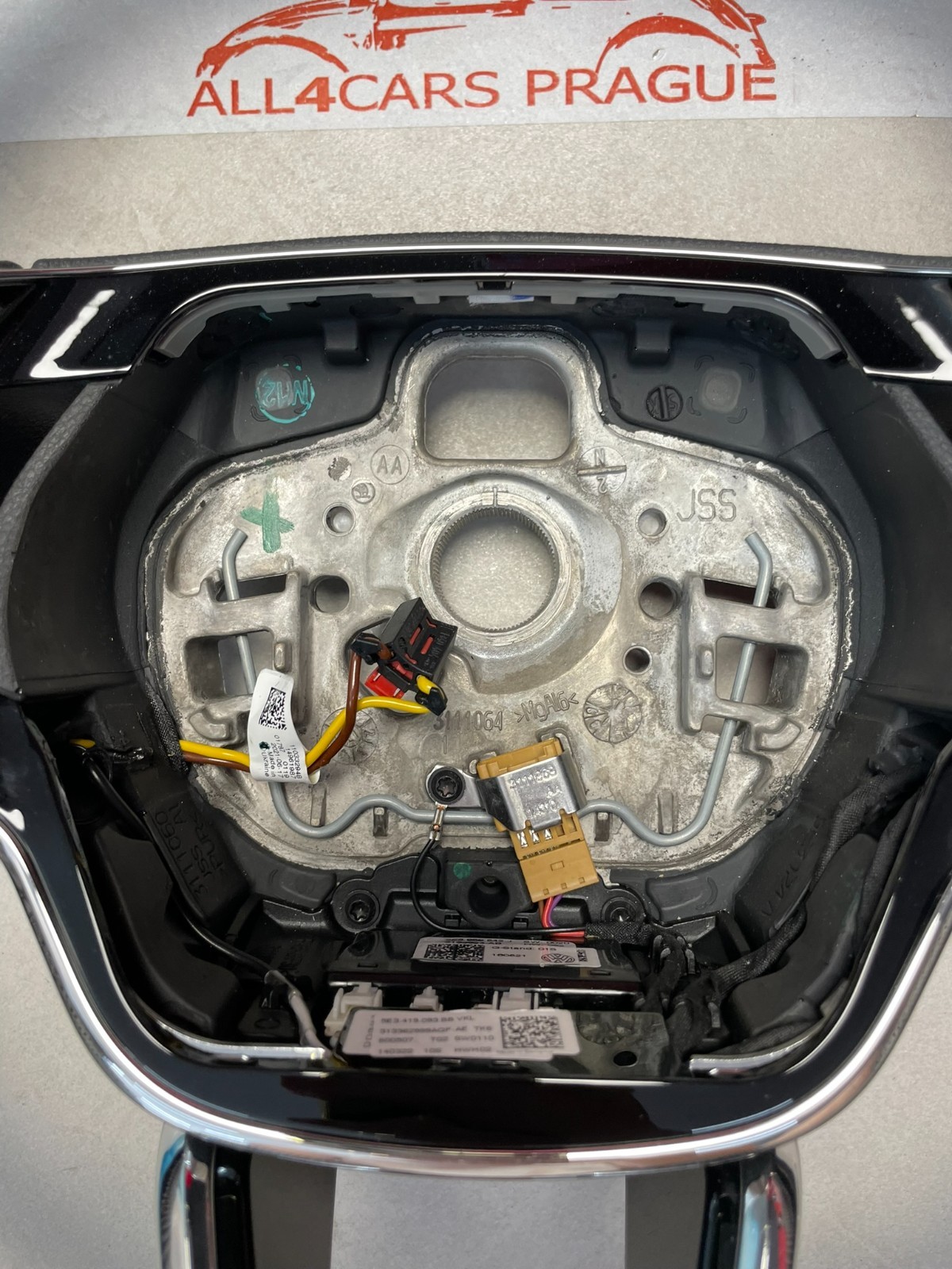 ŠKODA OCTAVIA IV 5E3 SPORT-LINE LENKRAD BEHEIZT ABGEFLACHT GELOCHT 5E3419093BB - Obrázek 9