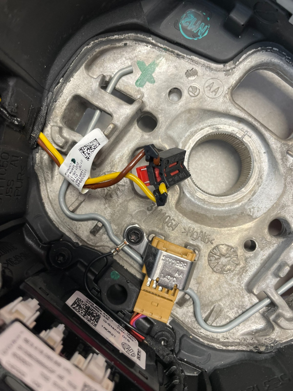 ŠKODA OCTAVIA IV 5E3 SPORT-LINE LENKRAD BEHEIZT ABGEFLACHT GELOCHT 5E3419093BB - Obrázek 10