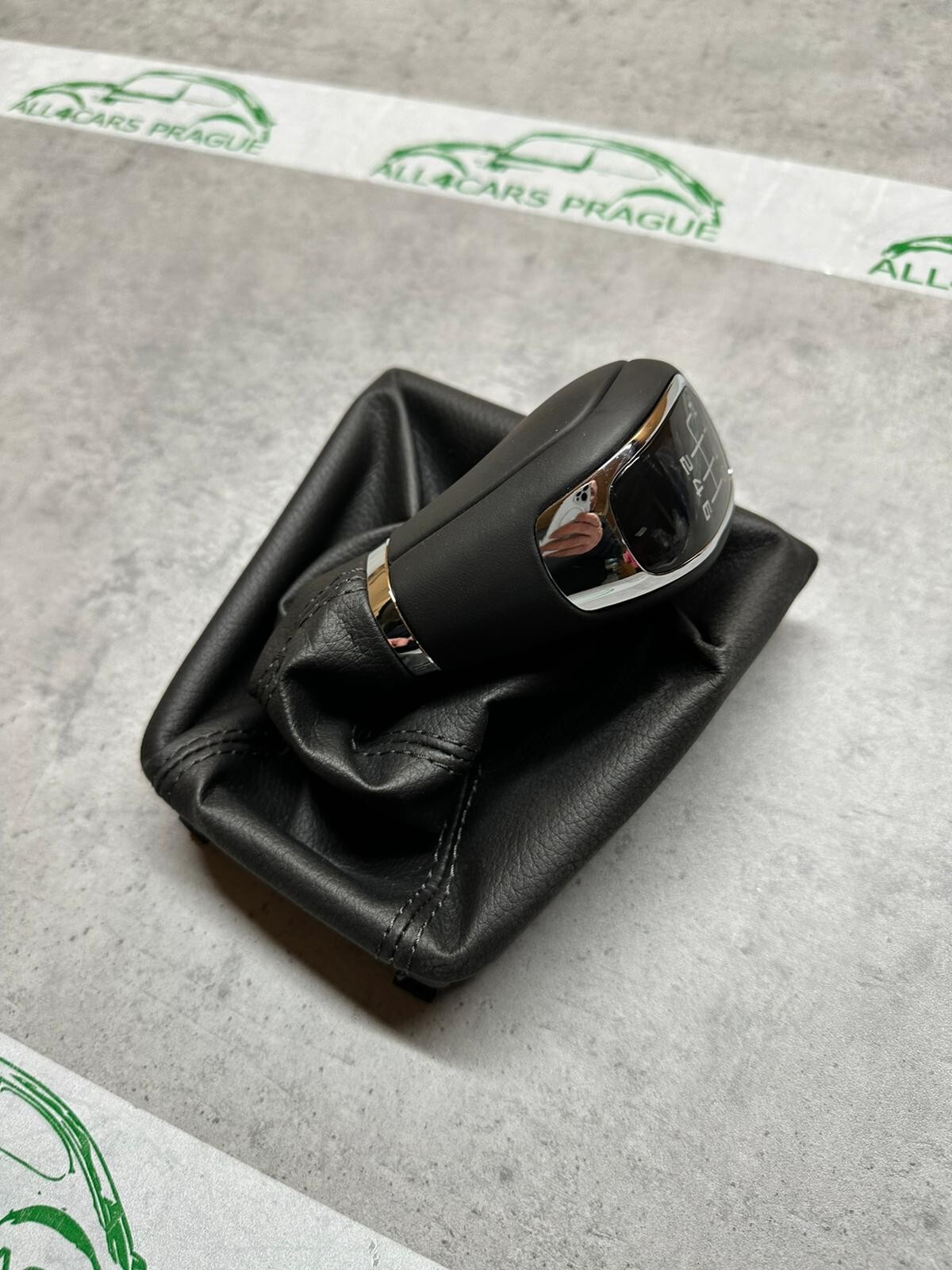 SKODA SUPERB II LEDER 6 GANG SCHALTHEBEL 3T0711113N ORIG.SKODA TEIL - Obrázek 4