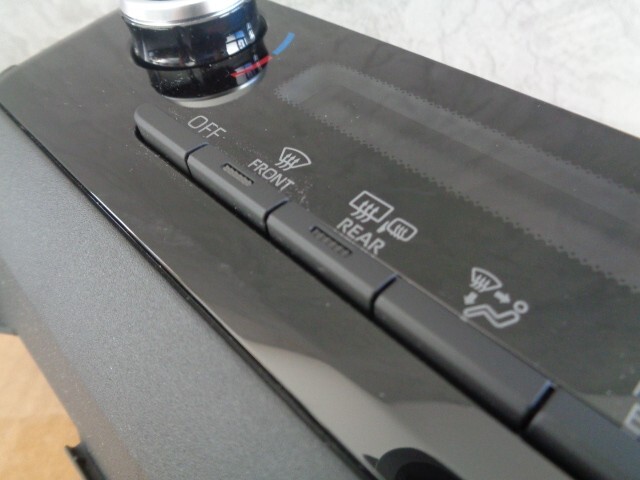 TOYOTA YARIS CROSS KLIMAREGELUNG EINHEIT KLIMABEDIENTEIL 55900-0DC71 ORIG. NEU ! - Obrázek 9