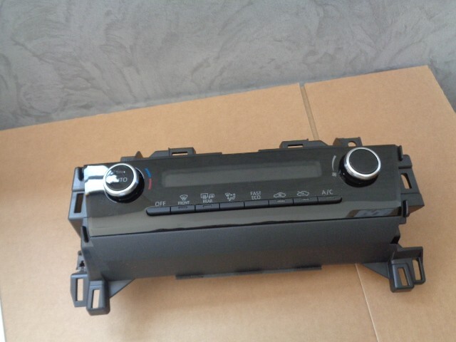 TOYOTA YARIS CROSS KLIMAREGELUNG EINHEIT KLIMABEDIENTEIL 55900-0DC71 ORIG. NEU !