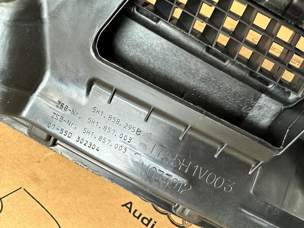 VOLKSWAGEN GOLF VIII ARMATURENBRETT SCHALTTAFEL 5H1857003N HEAD-UP ORIG. NEU!!! - Obrázek 6