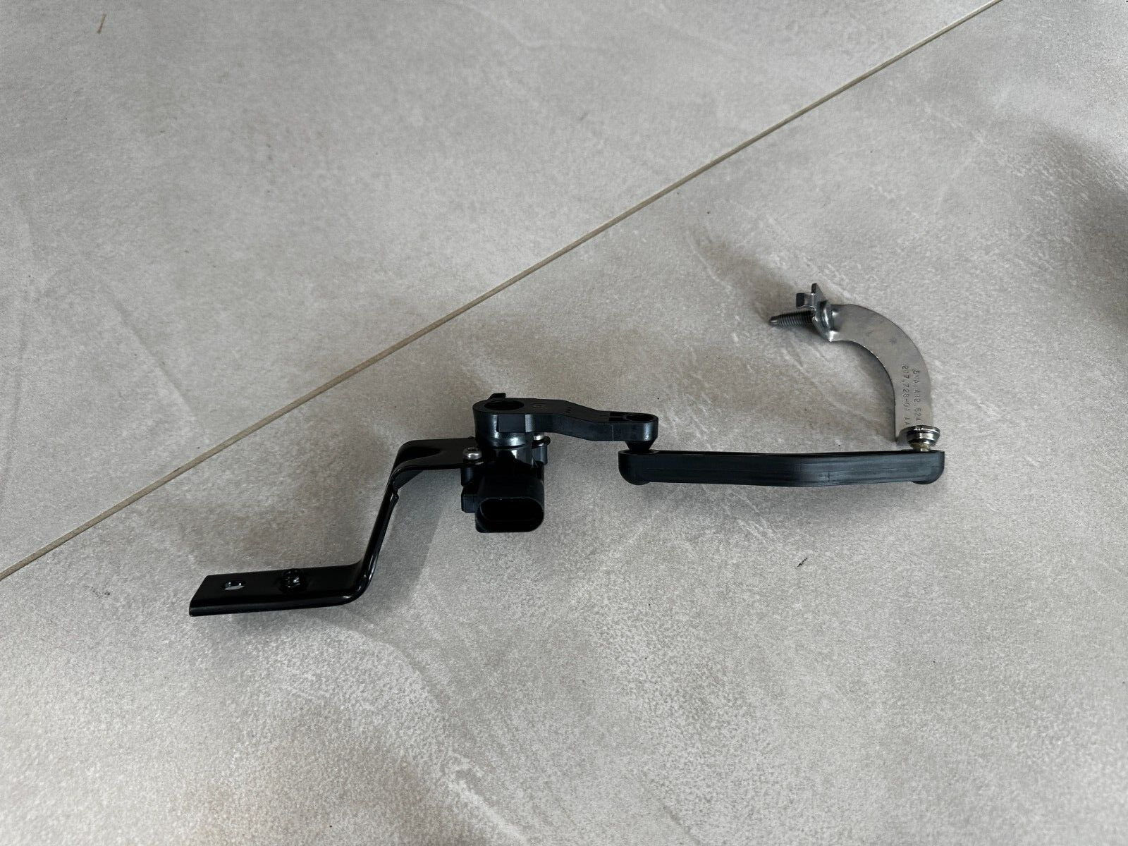 VW AUDI SEAT SKODA NIVEAUSENSOR MIT GESTÄNGE RECHTS 5WA412522D ORIG.NEU! - Obrázek 13