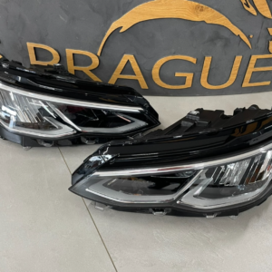 VW GOLF 8 SCHEINWERFER LED SATZ KOMPLET  5H1941005 + 5H1941006 ORIG. FAST NEU