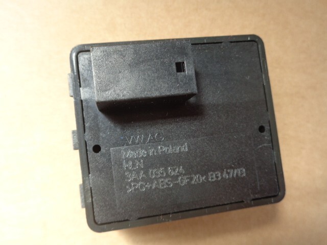 VW GOLF PASSAT TIGUAN +...BEDIENEINHEIT FREISPRECHEINRICHTUNG 3AA035624 Fast Neu - Obrázek 6