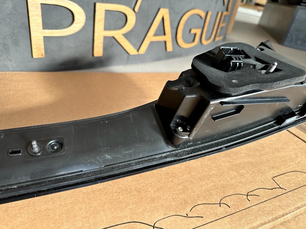 VW ID.4 ID.5 LED RÜCKLEUCHTE HECKLEUCHTE SCHLUSSLEUCHTE MITTE 11A945093 - Obrázek 3