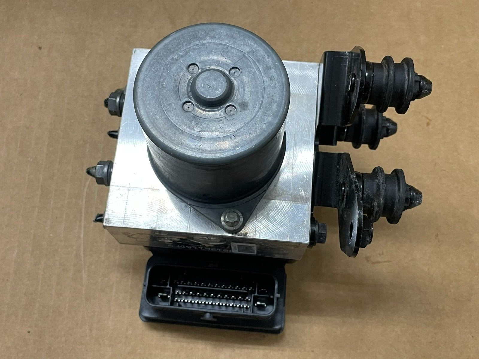 VW PASSAT ABS ESP STEUERGERÄT HYDROSTEUERGERÄT 3AA614109A FAST NEU - TEST WAGEN