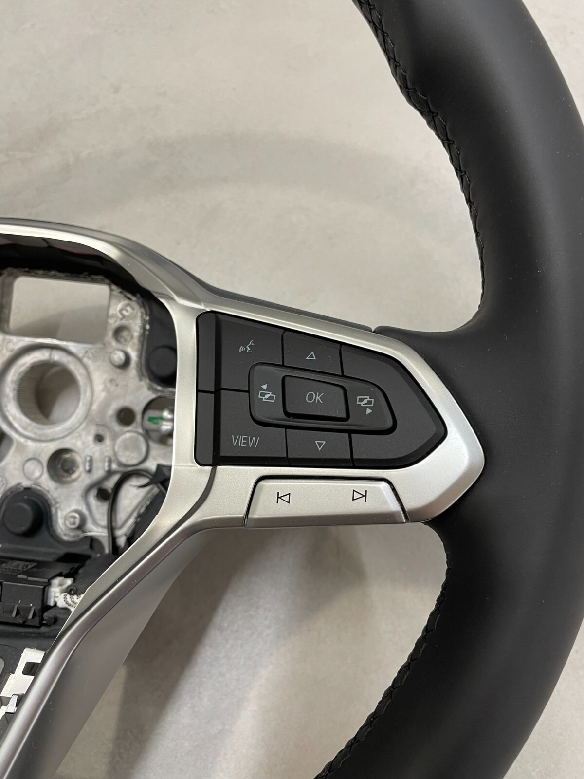 VW PASSAT ARTEON...SPORT LEDER LENKRAD 2G0419089E FAST NEU TEIL DEM VOM TEST CAR - Obrázek 5