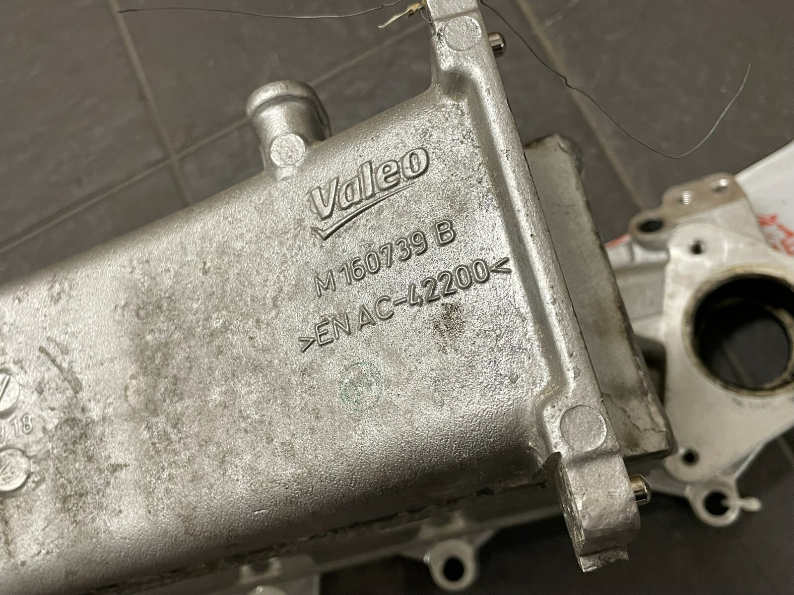 VW ŠKODA AUDI SEAT SAUGROHR MIT LADELUFTKÜHLER 1,6 TDI 04L129766AL = 04L129711R - Obrázek 8