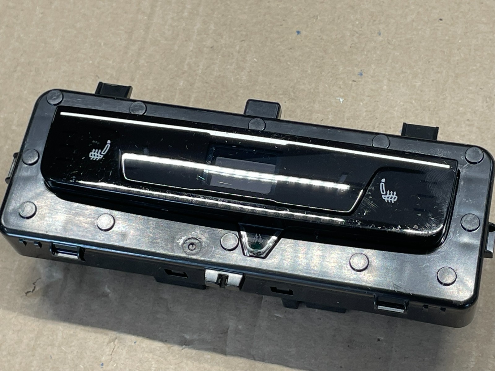 VW ŠKODA KLIMABEDIENTEIL KLIMEBETÄTIGUNG HINTEN 5QS907049A TEST WAGEN DEMONT - Obrázek 10