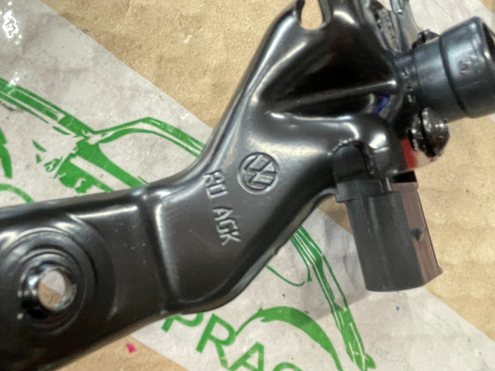 VW TIGUAN ŠKODA KODIAQ SEAT TERRAMAR NIVEAUSENSOR MIT GESTÄNGE 5QS412522 ORIG VW - Obrázek 3