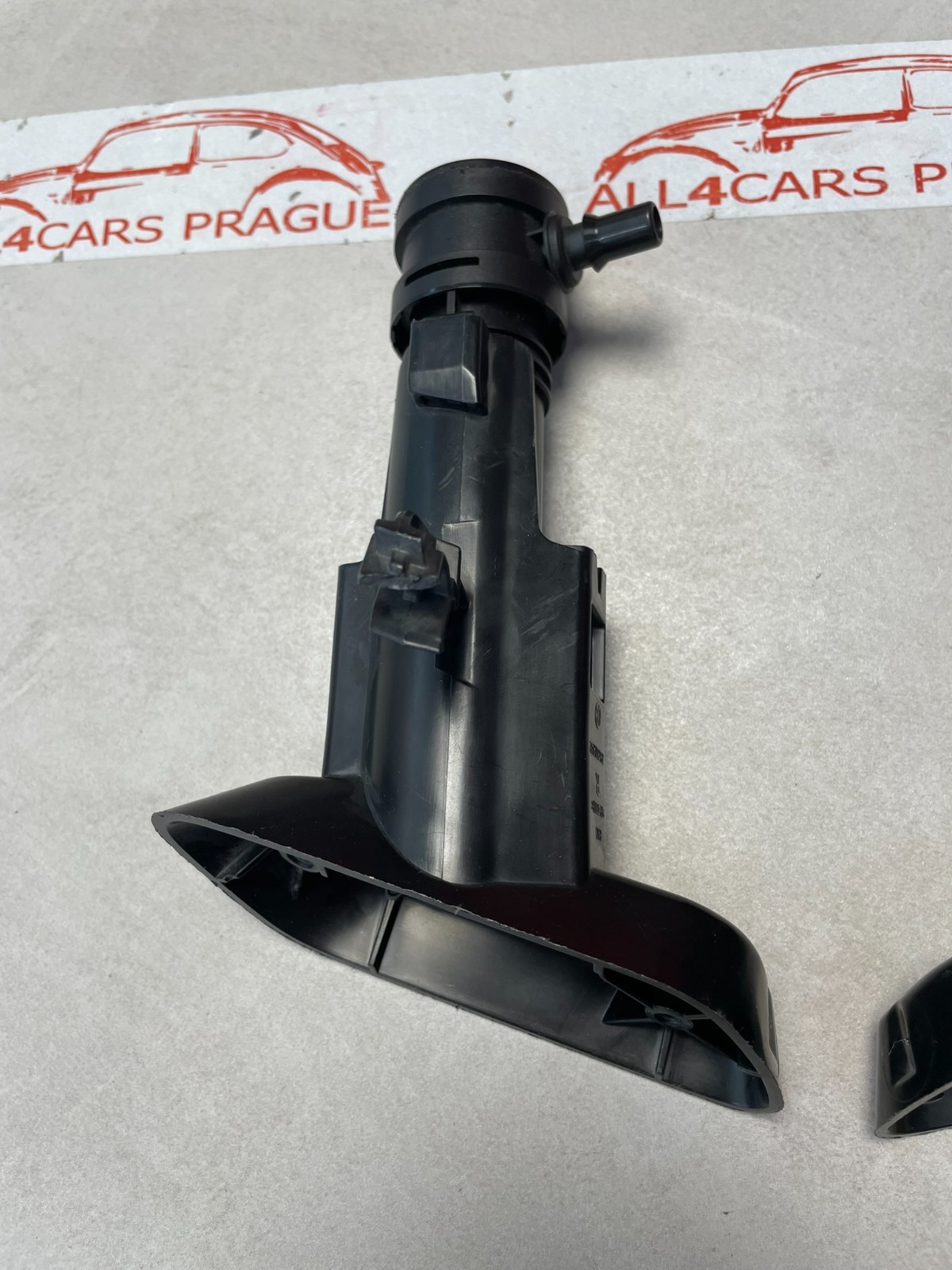 VW TOUAREG 7P HEADLIGHT WASHERS L+R 7P6955103A 7P6955104A 7P6807941 7P6807942 - Obrázek 6