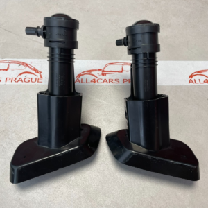 VW TOUAREG 7P HEADLIGHT WASHERS L+R 7P6955103A 7P6955104A 7P6807941 7P6807942