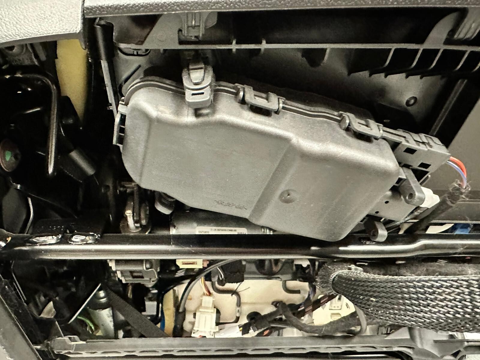 VW TOUAREG CR7 760 SITZE SPORT LEDER SITZEN SCHWARZ LEDER VON TEST WAGEN!! - Obrázek 20