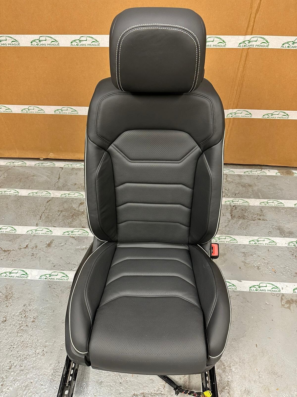 VW TOUAREG CR7 760 SITZE SPORT LEDER SITZEN SCHWARZ LEDER VON TEST WAGEN!! - Obrázek 3