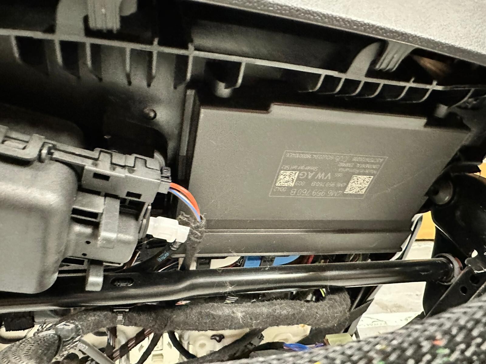 VW TOUAREG CR7 760 SITZE SPORT LEDER SITZEN SCHWARZ LEDER VON TEST WAGEN!! - Obrázek 21