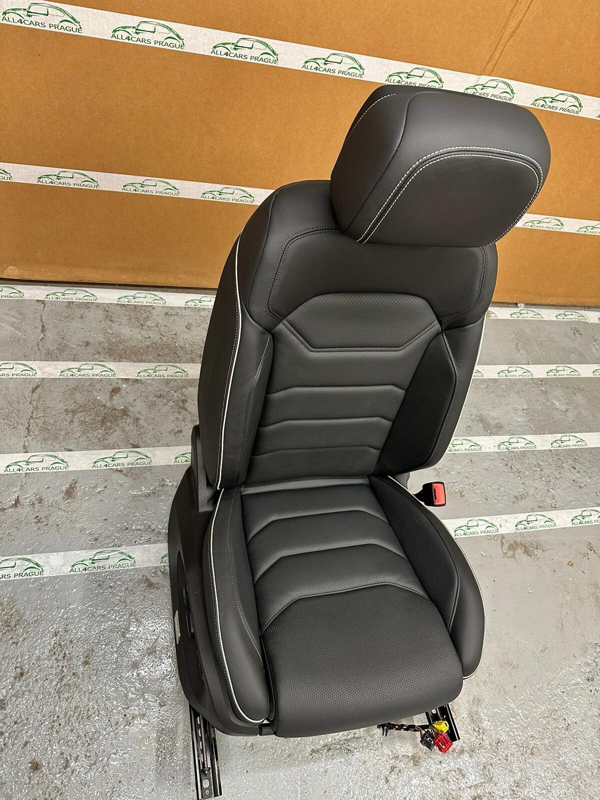 VW TOUAREG CR7 760 SITZE SPORT LEDER SITZEN SCHWARZ LEDER VON TEST WAGEN!! - Obrázek 4