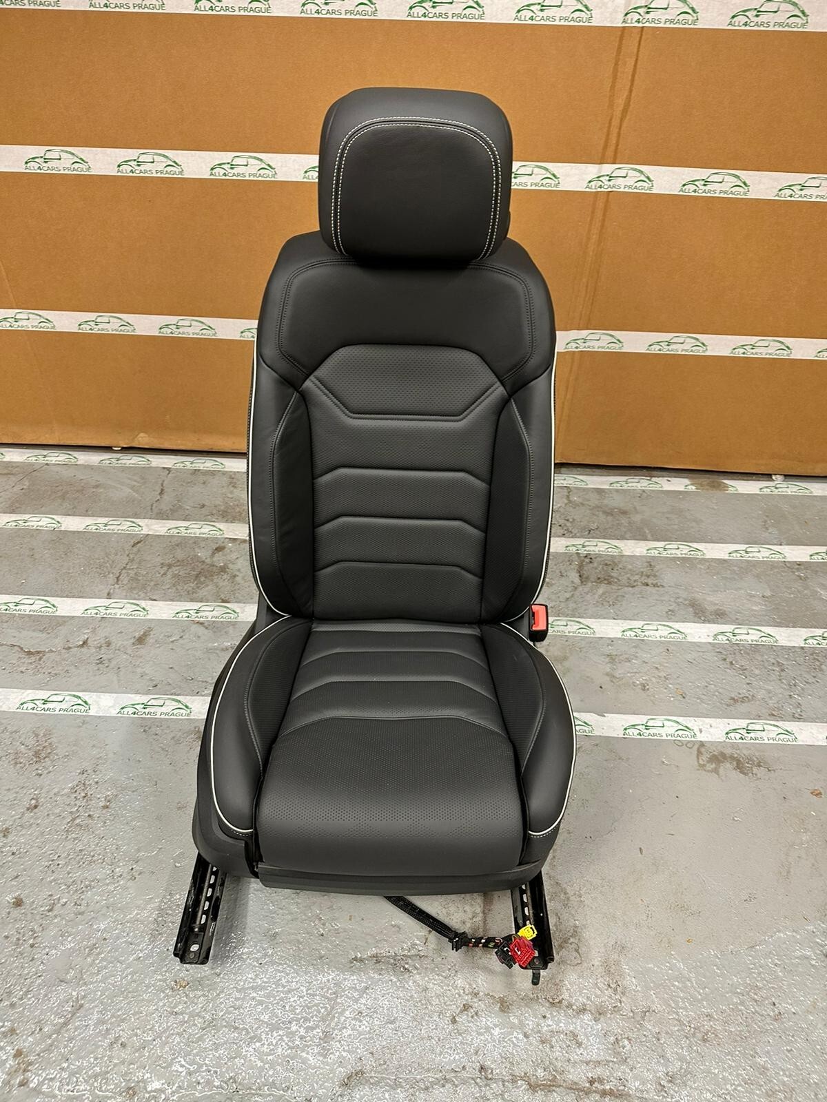 VW TOUAREG CR7 760 SITZE SPORT LEDER SITZEN SCHWARZ LEDER VON TEST WAGEN!!