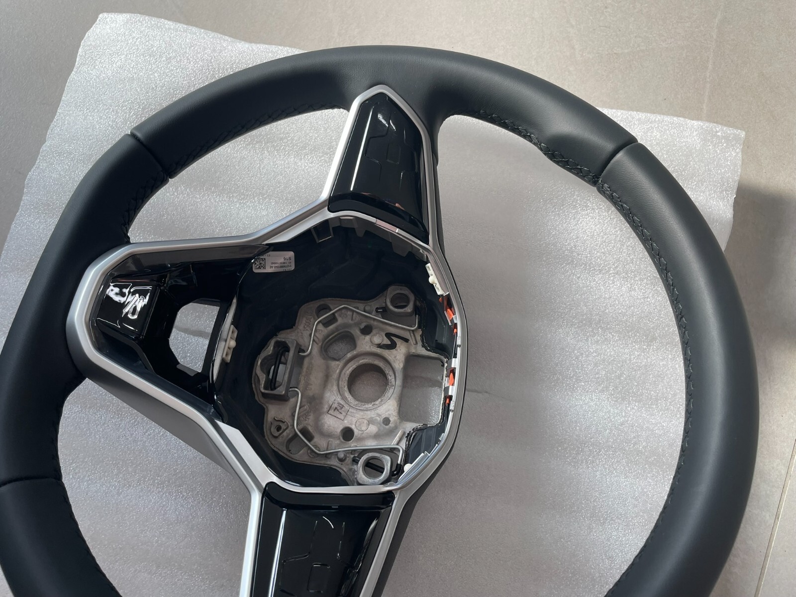 VW TOUAREG SPORT MULTIFUNKTIONS LENKRAD R 760419089P - NUR 2250 KM STAND ORIG VW - Obrázek 11