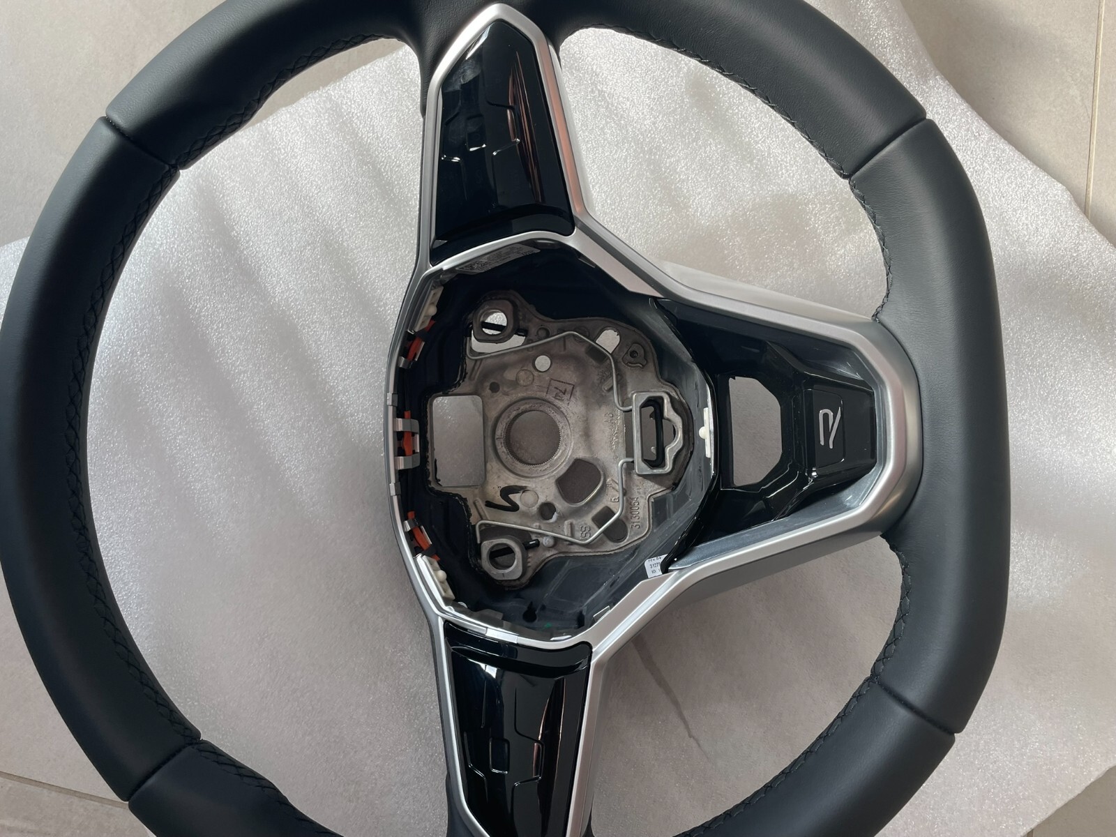 VW TOUAREG SPORT MULTIFUNKTIONS LENKRAD R 760419089P - NUR 2250 KM STAND ORIG VW - Obrázek 14