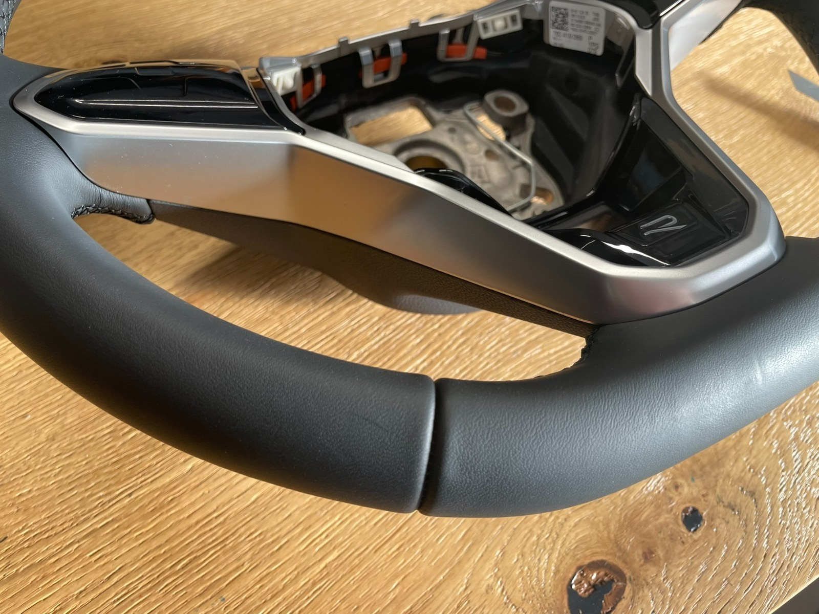 VW TOUAREG SPORT MULTIFUNKTIONS LENKRAD R 760419089P - NUR 2250 KM STAND ORIG VW - Obrázek 22