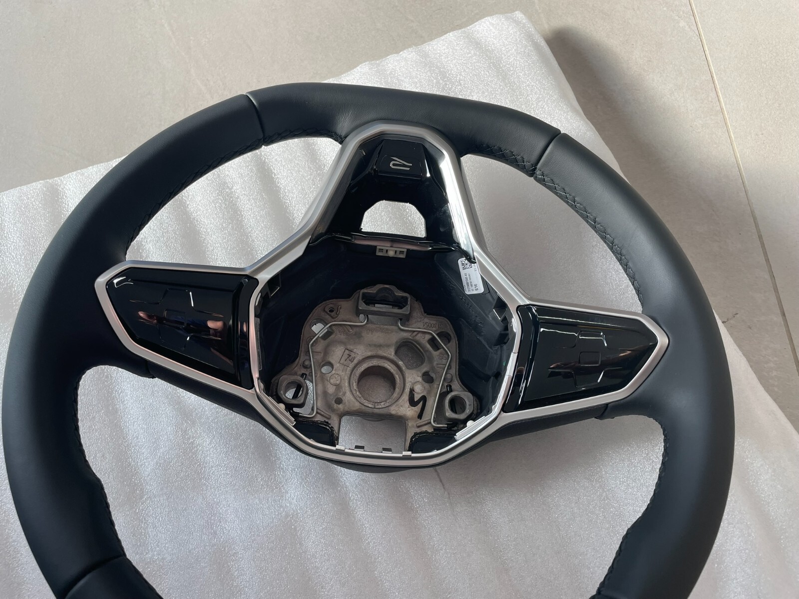 VW TOUAREG SPORT MULTIFUNKTIONS LENKRAD R 760419089P - NUR 2250 KM STAND ORIG VW - Obrázek 10