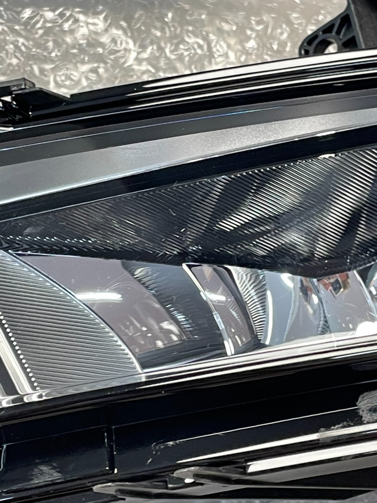 VW TOURAN 5TA NEBELSCHEINWERFER L+R 1046.001 L + 1046.002 R ORIGINAL ZKW NEU - Obrázek 19