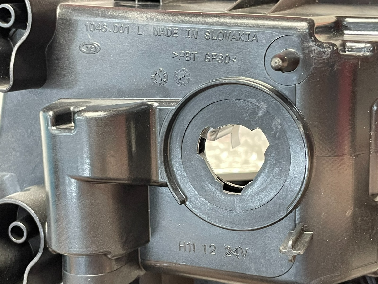 VW TOURAN 5TA NEBELSCHEINWERFER L+R 1046.001 L + 1046.002 R ORIGINAL ZKW NEU - Obrázek 3