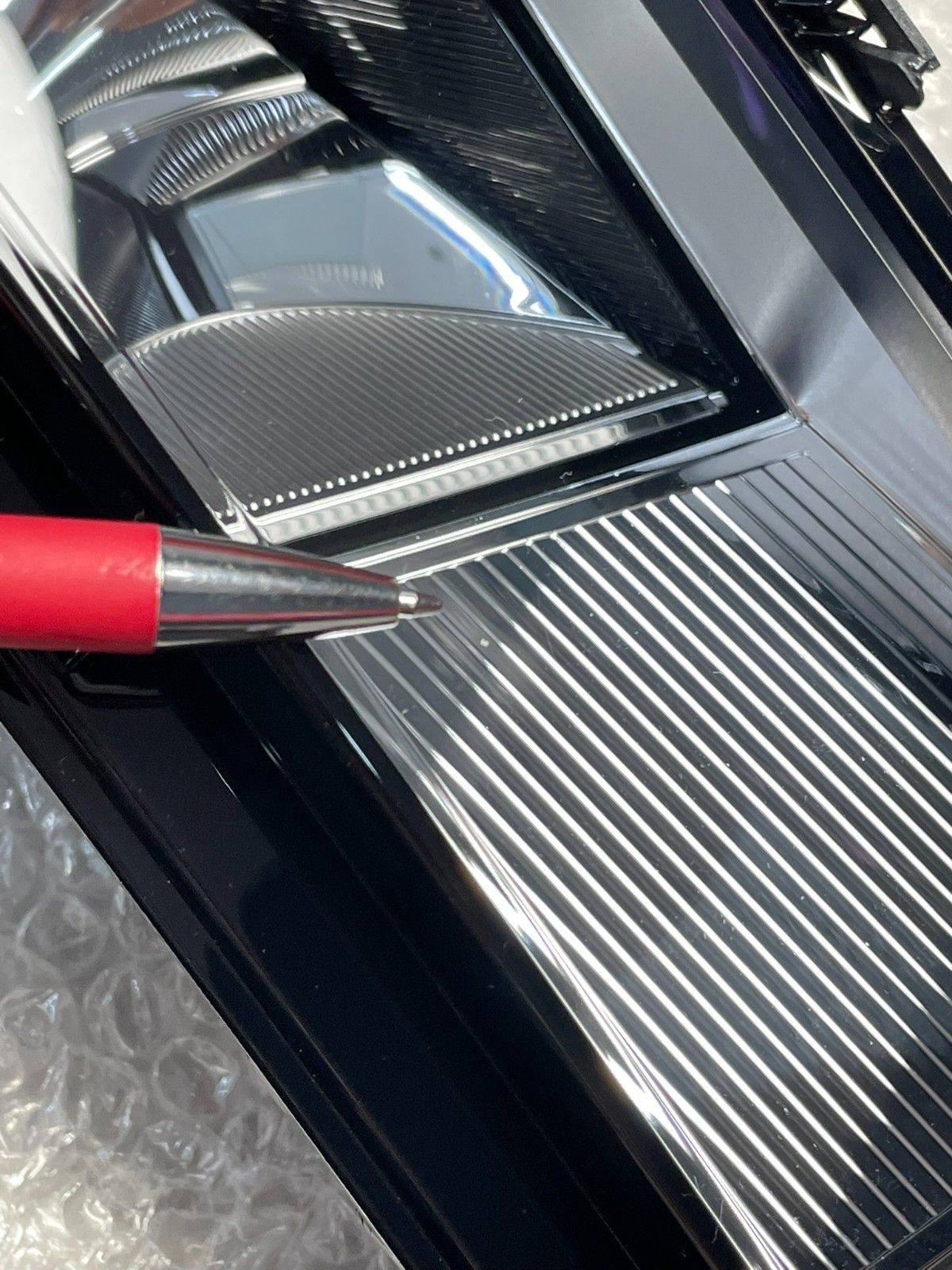 VW TOURAN 5TA NEBELSCHEINWERFER L+R 1046.001 L + 1046.002 R ORIGINAL ZKW NEU - Obrázek 22