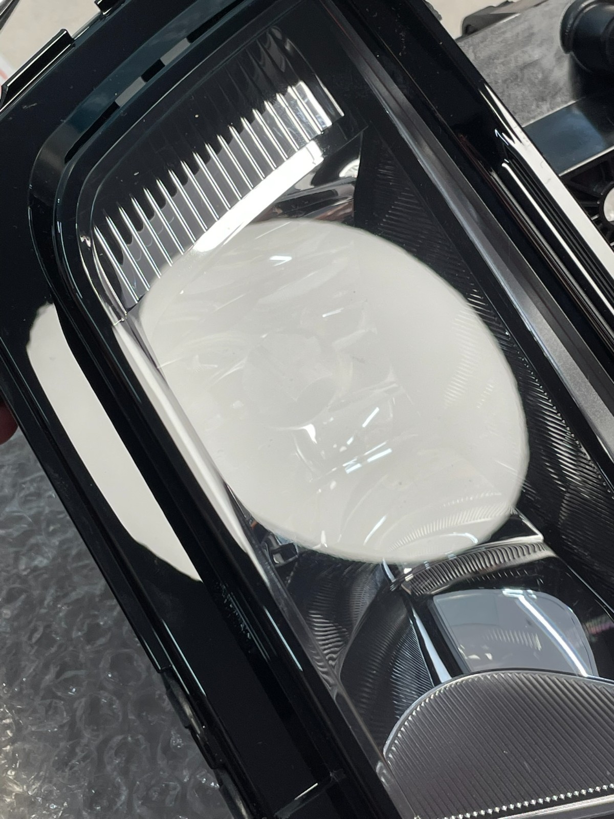 VW TOURAN 5TA NEBELSCHEINWERFER L+R 1046.001 L + 1046.002 R ORIGINAL ZKW NEU - Obrázek 23