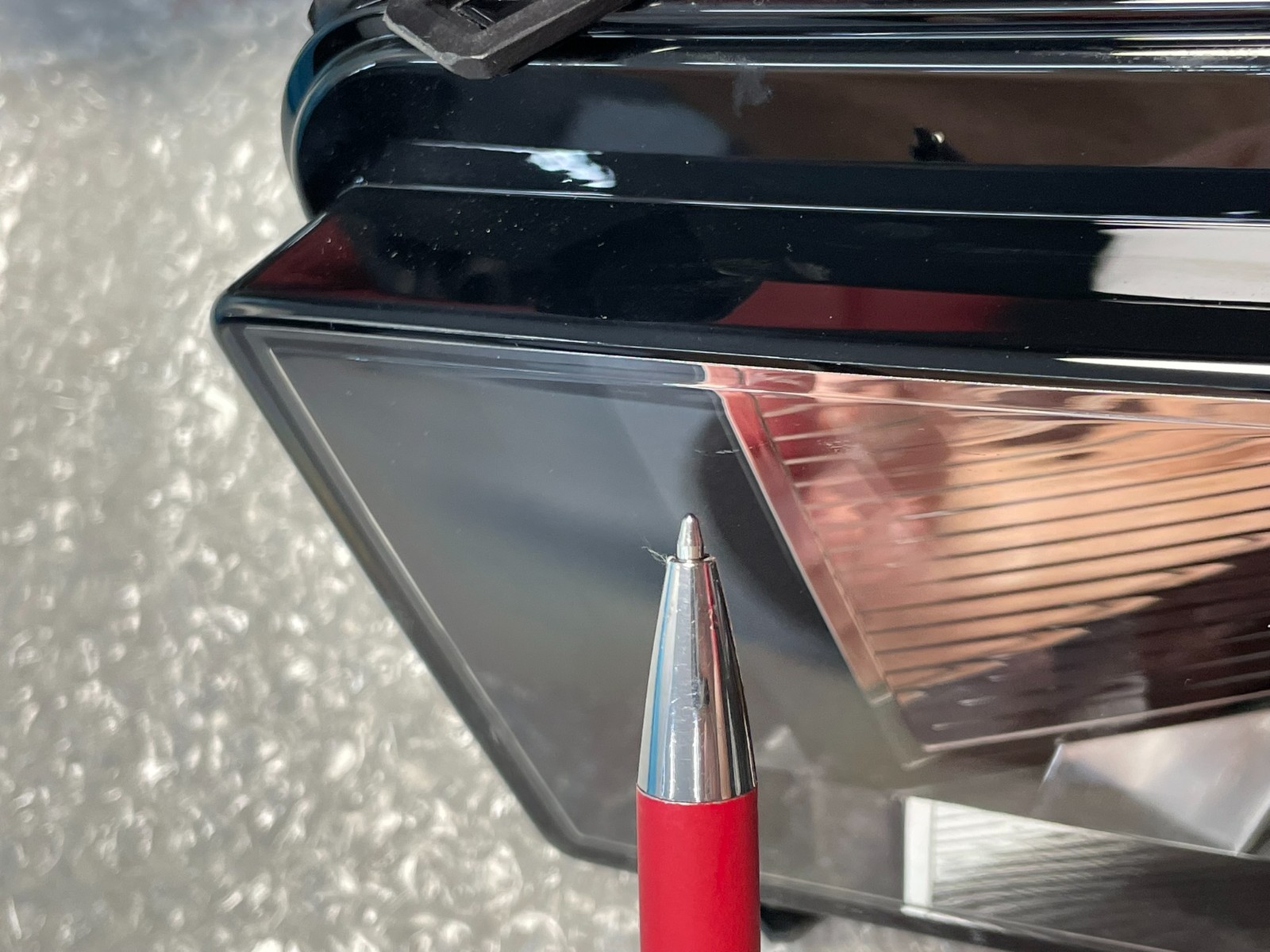 VW TOURAN 5TA NEBELSCHEINWERFER L+R 1046.001 L + 1046.002 R ORIGINAL ZKW NEU - Obrázek 9